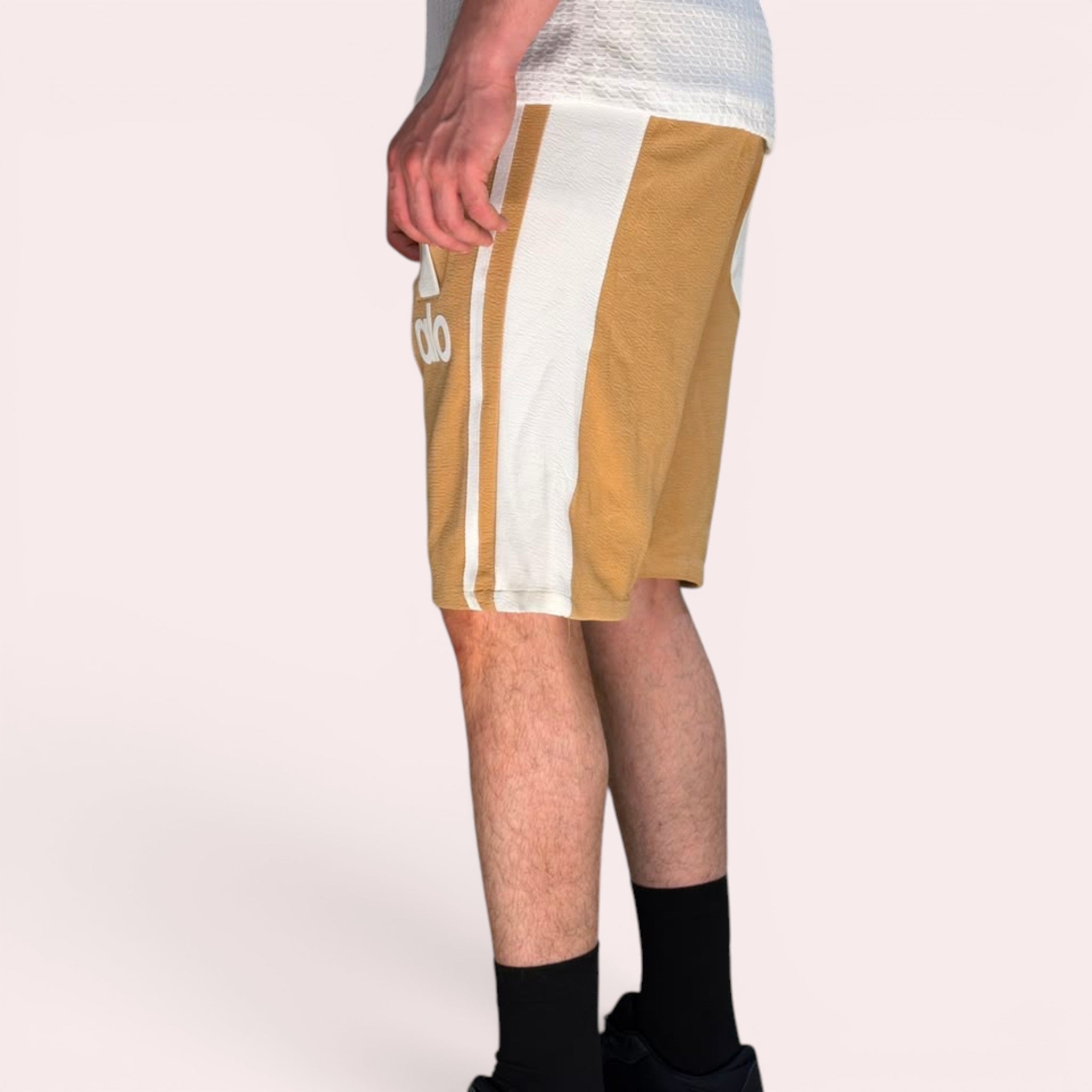 Textured Fabric Men's Premium Color Block Cotton Blend Stretch Casual Shorts – Regular Fit, Side & Back Pockets, Summer Travel & Everyday Wear – Beige/White**