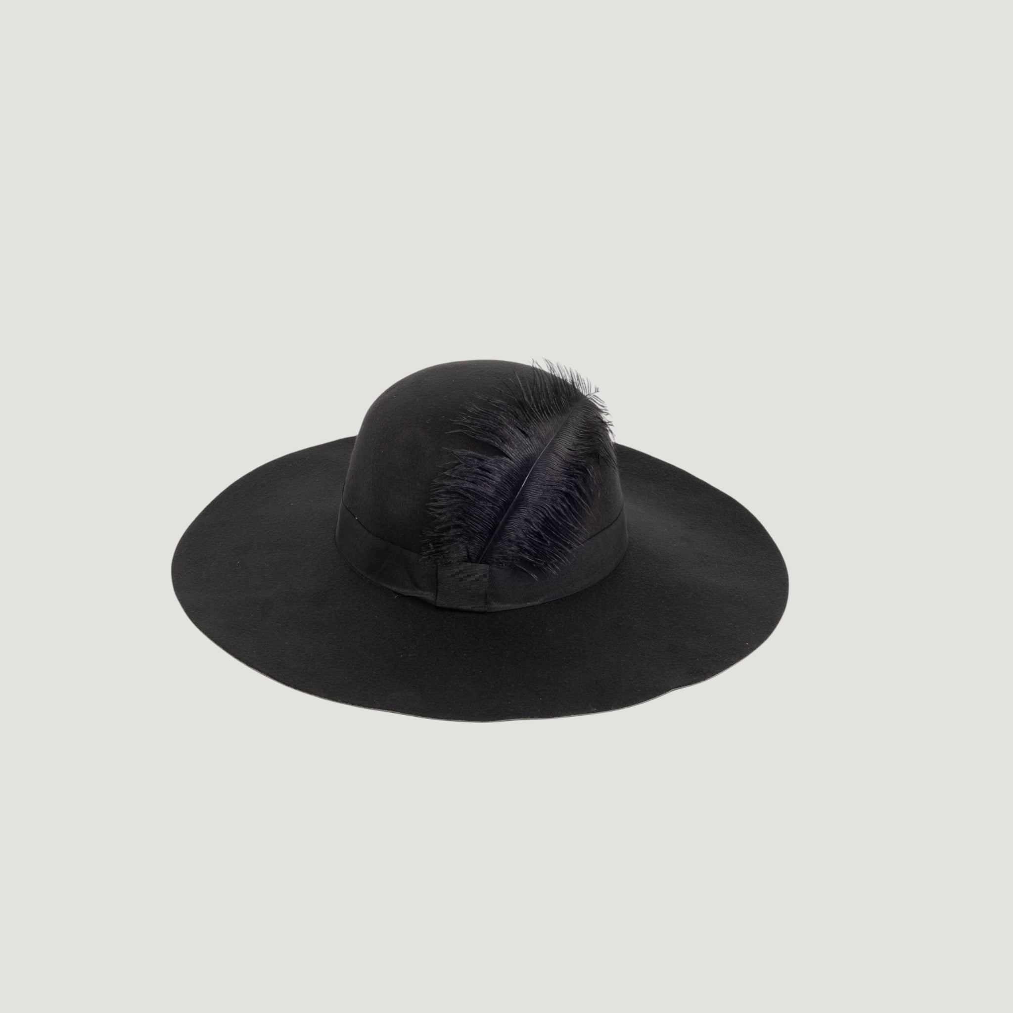 Gambler Hat – Premium Wool Felt, Wide Brim Classic Design, Timeless Elegant Style – Gambler Hat Decorated with Feather Detail