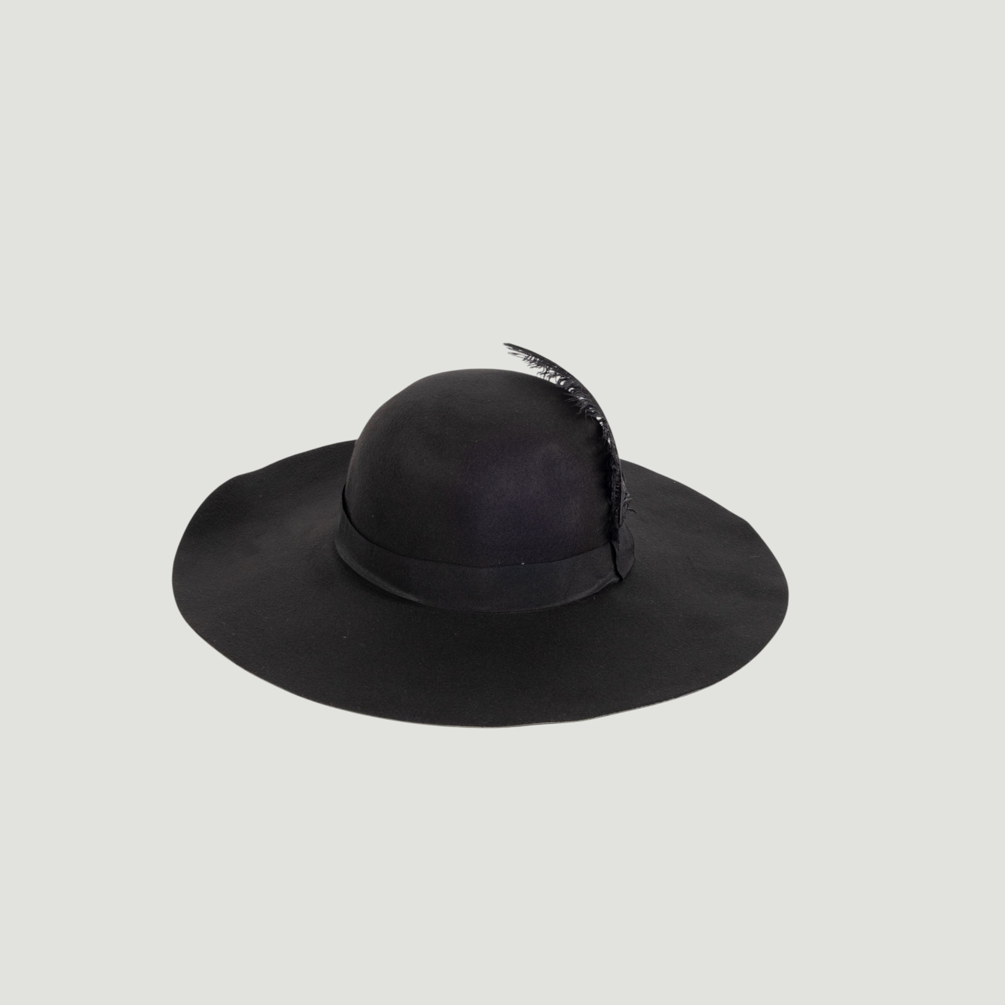 Gambler Hat – Premium Wool Felt, Wide Brim Classic Design, Timeless Elegant Style – Gambler Hat Decorated with Feather Detail