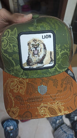 Unisex Trucker Cap "LION"